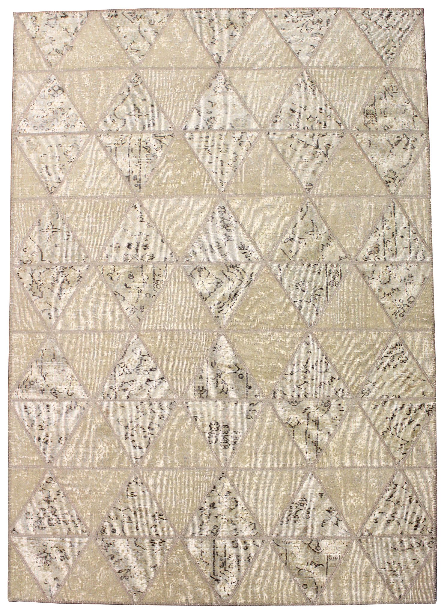 Triangle Tiled Basil 5'x8'