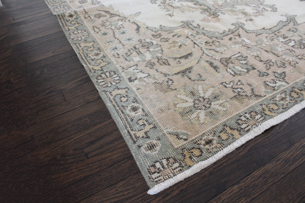 Cream Tan Vintage Turkish Area Corner Detail