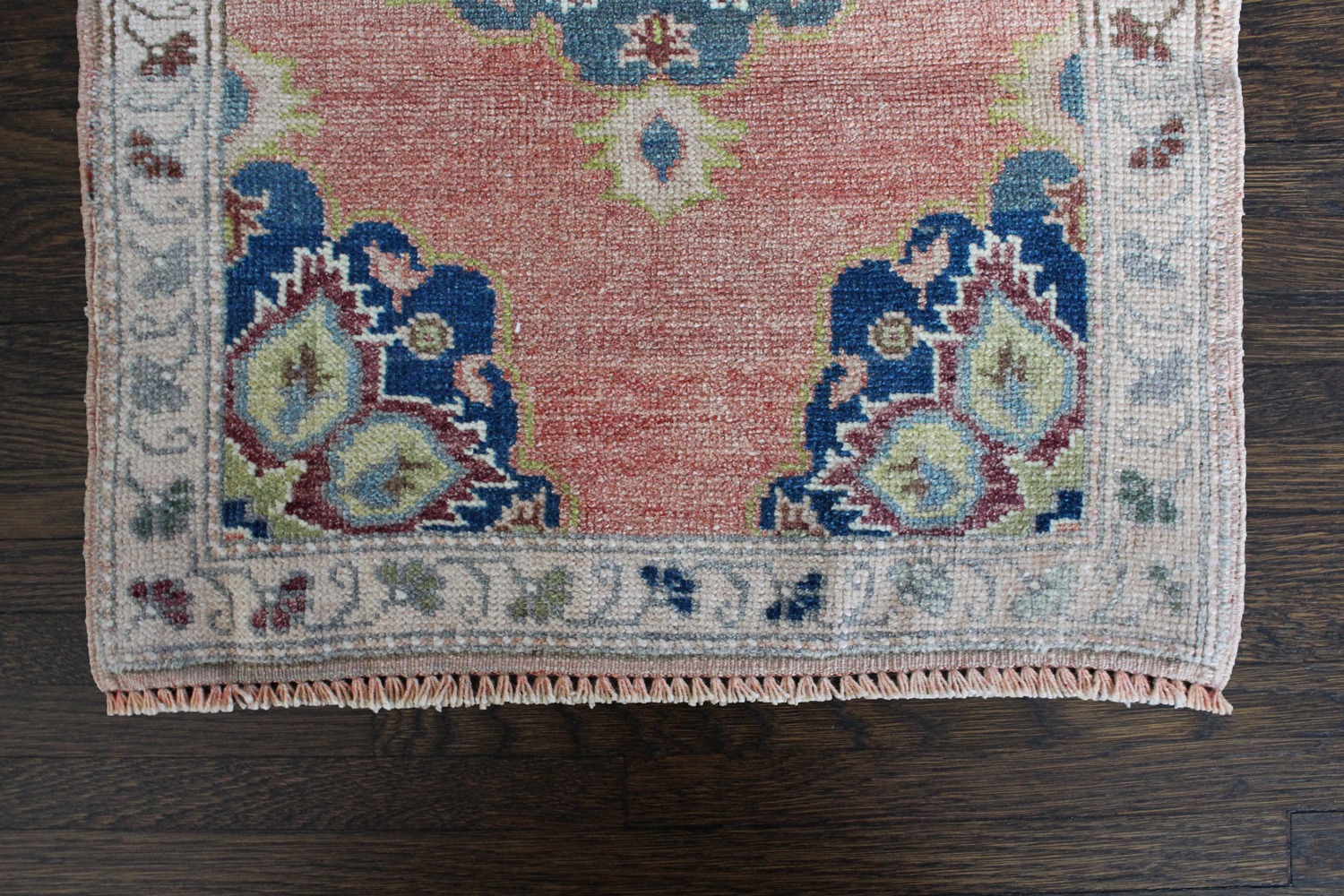 Orange Blue Cream Vintage Scatter End
